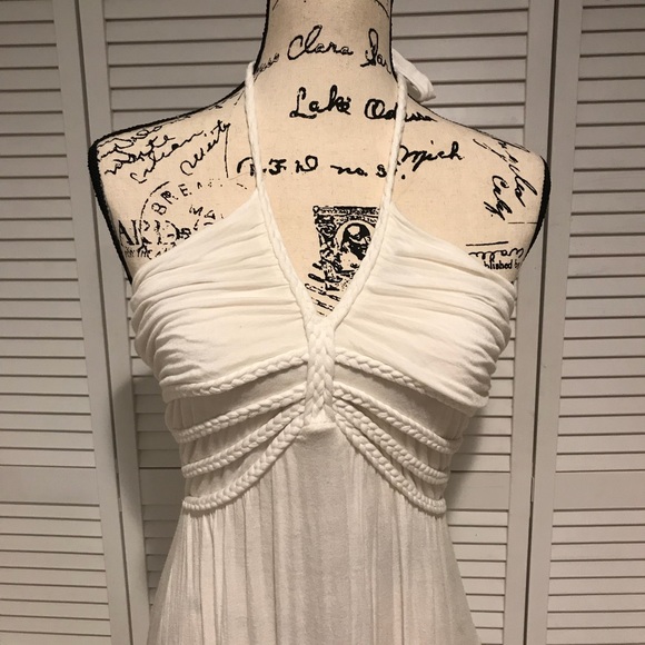 **SOLD** White Maxi Dress - Picture 2 of 3